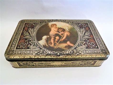 Vintage tin box Parein 